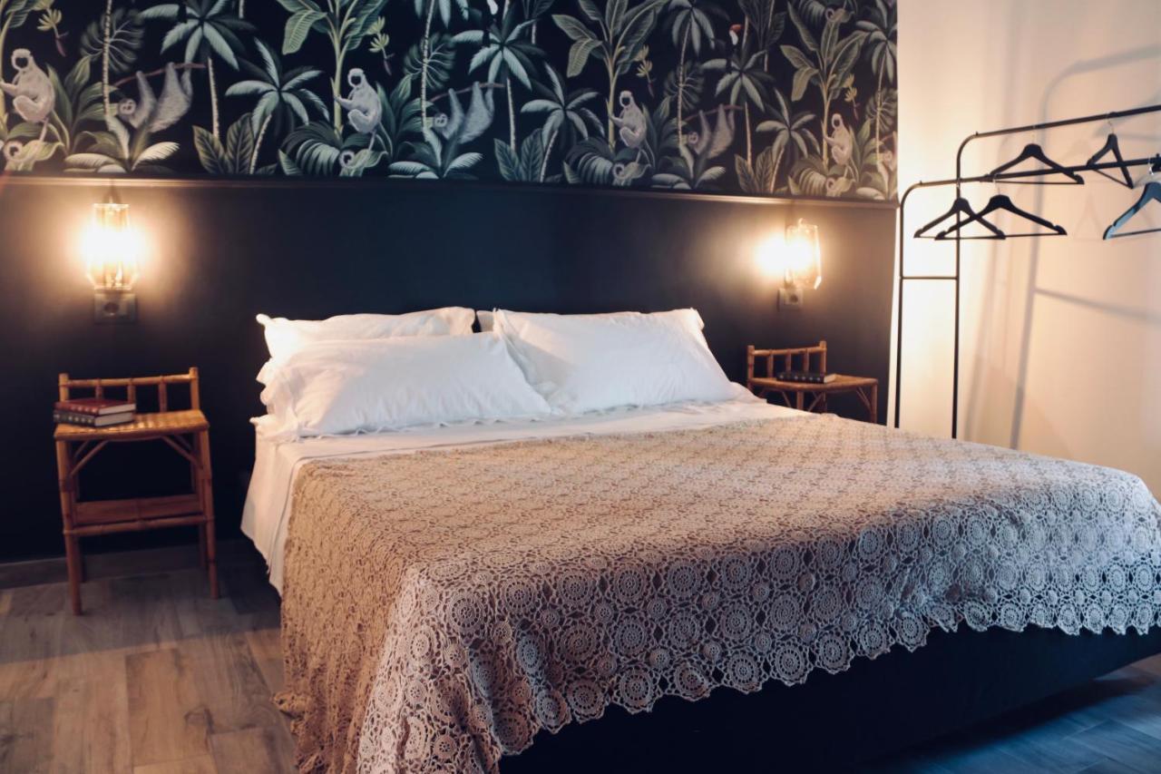 Bed and Breakfast Le Stanze Dello Scirocco CTA Exterior foto